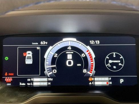New 2026 Toyota Tundra Platinum AWD/4WD image 11