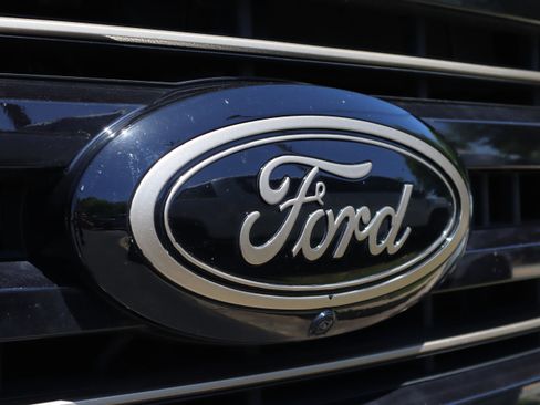 Used 2025 Ford F250 Platinum image 35