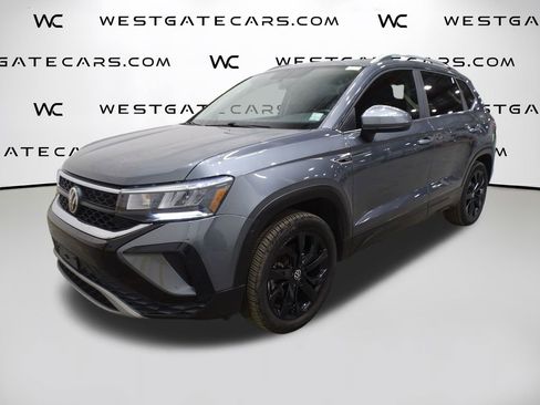 Used 2022 Volkswagen Taos SE w/ Panoramic Sunroof Package image 1