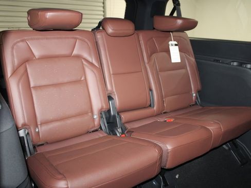 New 2025 Lincoln Navigator L Reserve image 36