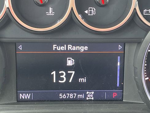 Used 2021 Chevrolet Silverado 1500 LT Trail Boss image 10