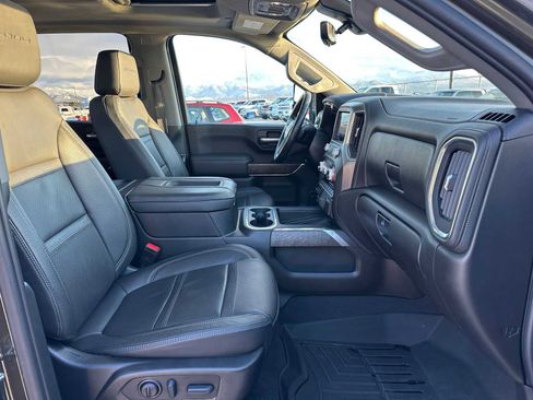Used 2022 GMC Sierra 2500 Denali w/ Denali Ultimate Package image 10