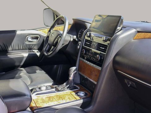 Used 2021 Nissan Armada SL w/ Captain's Chairs Package image 37