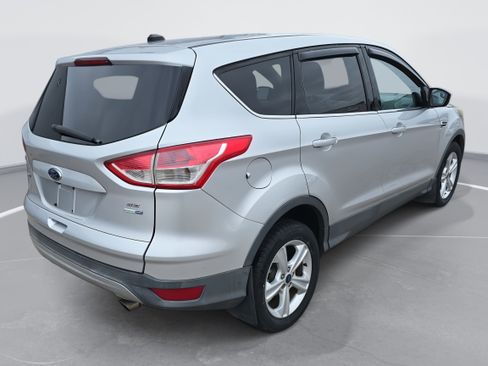 Used 2014 Ford Escape SE image 5