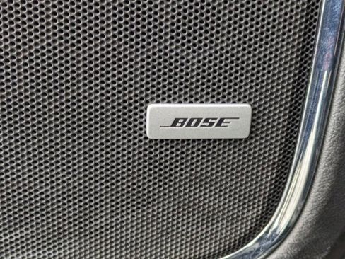 Used 2020 Chevrolet Suburban LT image 4