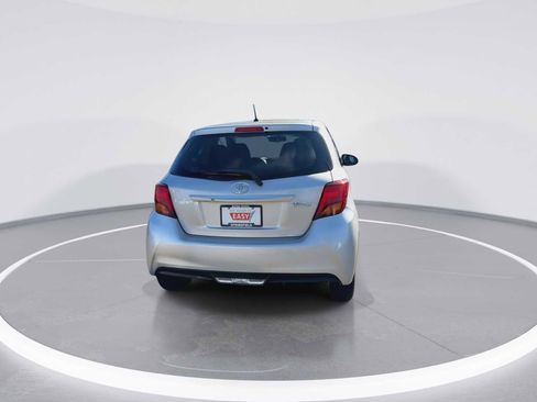 Used 2015 Toyota Yaris L image 7