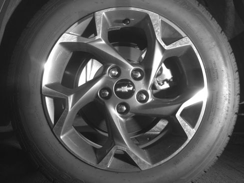 Used 2025 Chevrolet Trax LT w/ LT Convenience Package FWD image 16