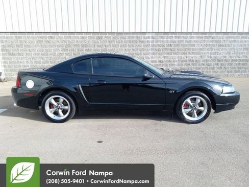 Used 2001 Ford Mustang GT image 2