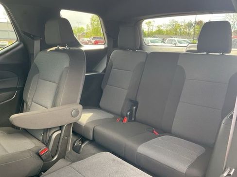 Certified 2023 Chevrolet Traverse LT AWD/4WD image 9
