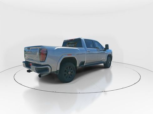 Used 2025 GMC Sierra 2500 AT4 w/ AT4 Premium Plus Package AWD/4WD image 8