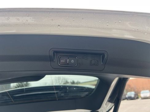 Used 2023 Ford Explorer XLT w/ Equipment Group 202A image 16