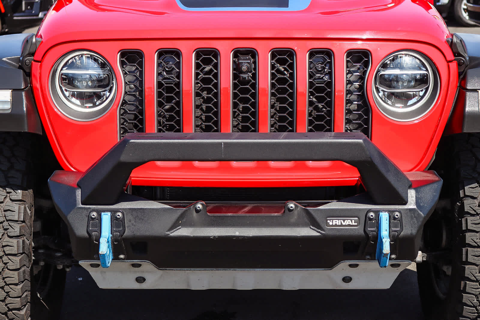 Used 2021 Jeep Wrangler Unlimited Rubicon 4xe w/ Cold Weather Group AWD/4WD image 9