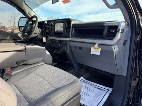 Used 2024 Ford F250 XL w/ FX4 Off-Road Package image 13