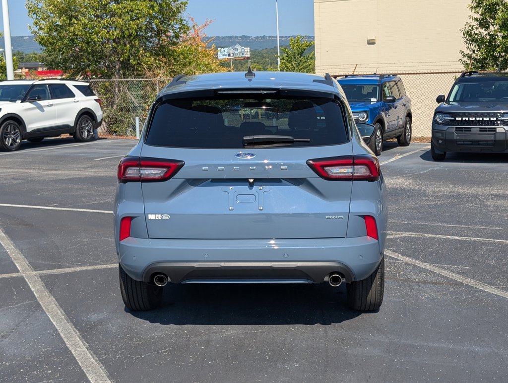 Certified 2024 Ford Escape ST-Line w/ Tech Pack #1 AWD/4WD image 8