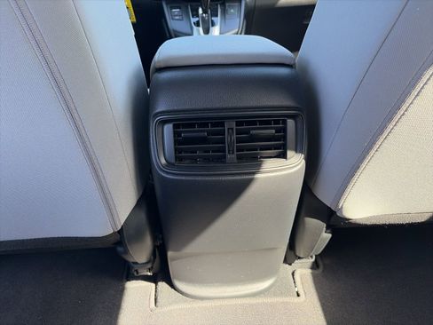 Used 2019 Honda CR-V LX image 11