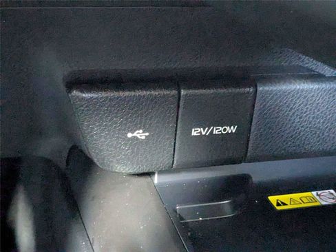 Used 2023 Toyota Camry XSE FWD image 22