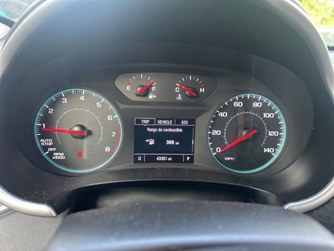 Used 2025 Chevrolet Malibu LT image 10