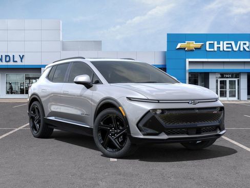 New 2025 Chevrolet Equinox EV RS image 17