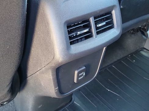 Used 2024 GMC Terrain SLE w/ Driver Convenience Package AWD/4WD image 25