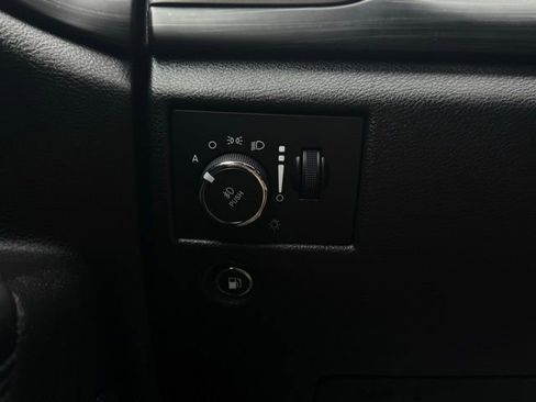 Used 2020 Jeep Grand Cherokee Altitude image 30