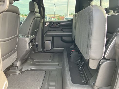 Used 2025 GMC Sierra 1500 AT4X AWD/4WD image 34