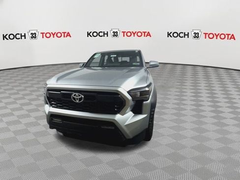 New 2025 Toyota Tacoma TRD Off-Road image 3