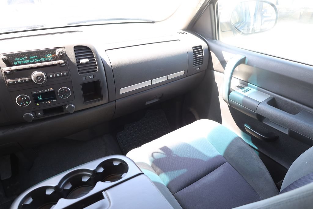 Used 2009 Chevrolet Silverado 1500 LT w/ Power Pack Plus AWD/4WD image 20