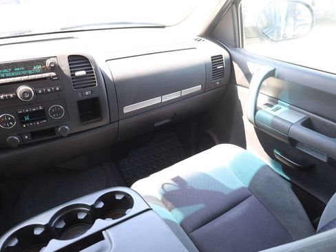Used 2009 Chevrolet Silverado 1500 LT w/ Power Pack Plus AWD/4WD image 20