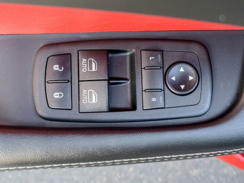 Used 2020 Dodge Challenger SRT Hellcat Redeye image 27