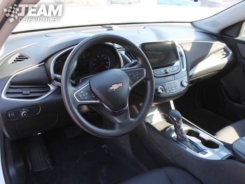 Used 2024 Chevrolet Malibu LT image 13