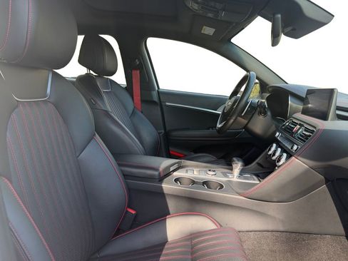 Used 2023 Genesis G70 2.0T w/ Sport Prestige Package image 15