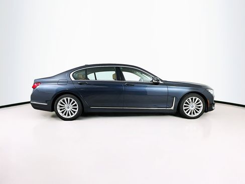 Used 2020 BMW 740i xDrive w/ Cold Weather Package image 10