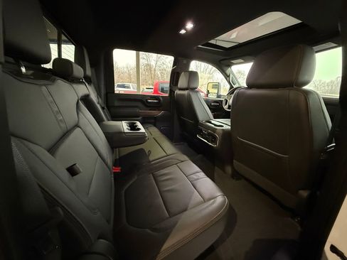 Used 2020 Chevrolet Silverado 3500 High Country w/ Z71 Off-Road Package image 48