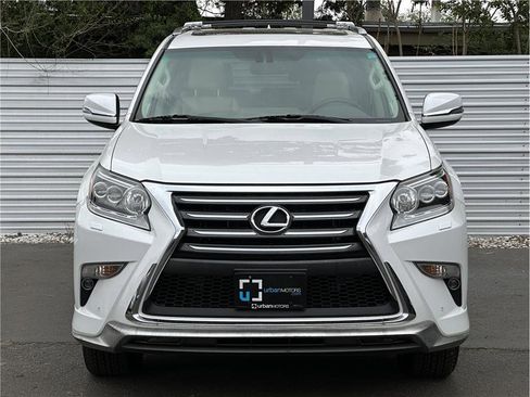 Used 2017 Lexus GX 460 AWD/4WD image 7