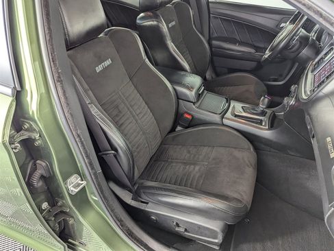 Used 2022 Dodge Charger Scat Pack w/ Daytona Edition Group image 37