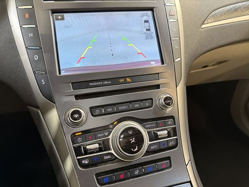 Used 2019 Lincoln MKZ Reserve image 19