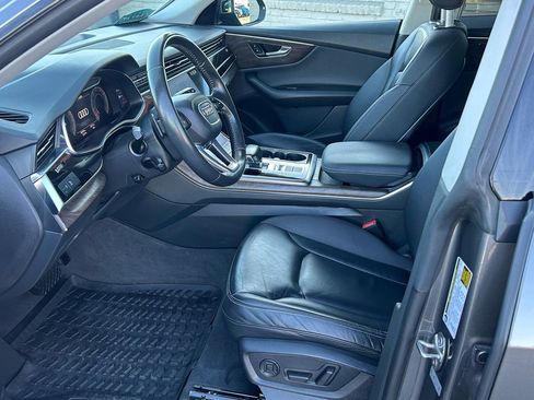 Used 2019 Audi Q8 Premium w/ Convenience Package AWD/4WD image 6