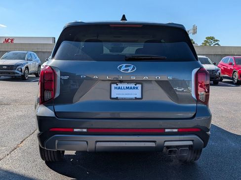 Used 2024 Hyundai Palisade SEL w/ Premium Package image 5