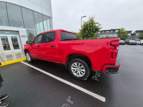 Used 2019 Chevrolet Silverado 1500 Custom w/ Infotainment Package RWD image 2