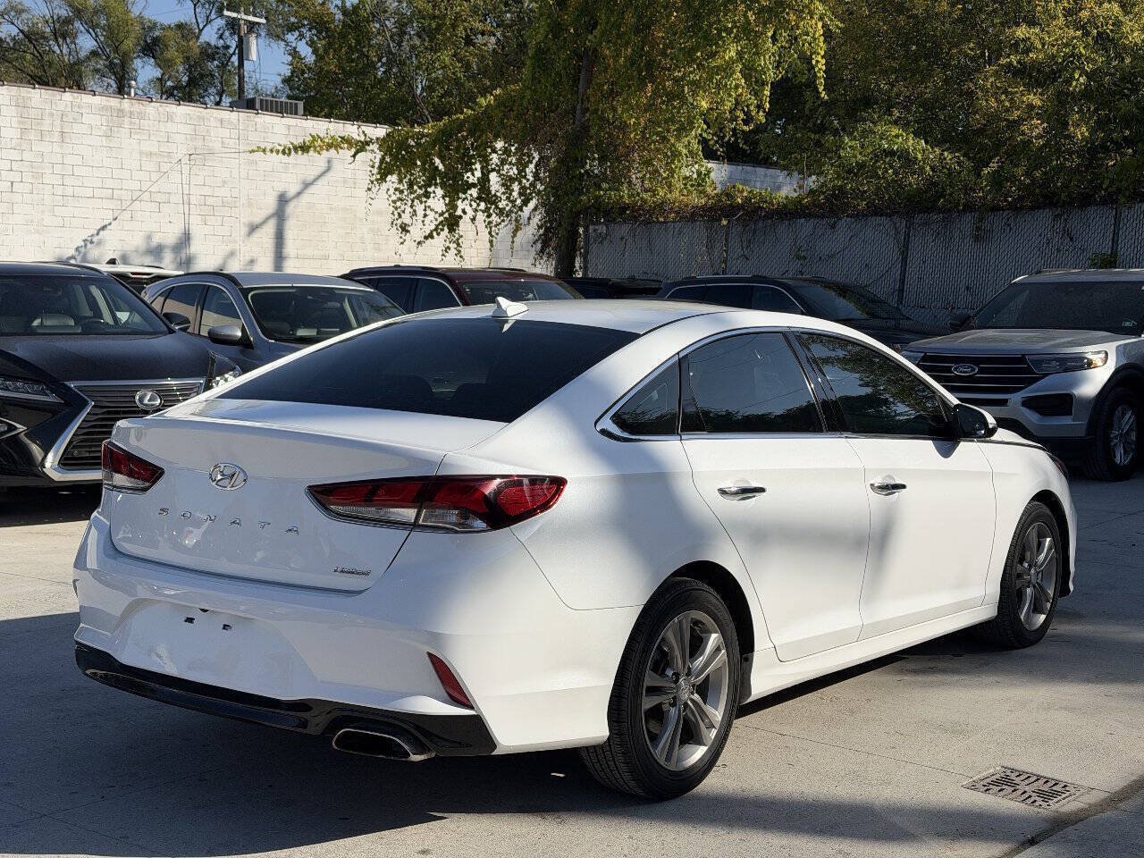 Used 2019 Hyundai Sonata Limited FWD image 5