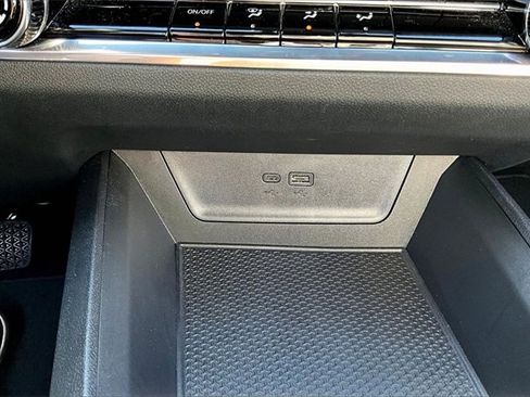 Used 2025 Chevrolet Equinox LT image 16