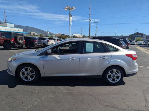 Used 2013 Ford Focus SE FWD image 8