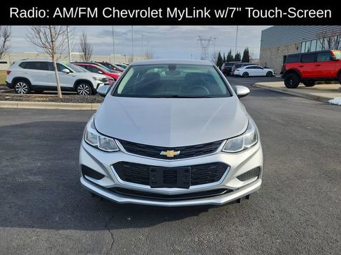 Used 2017 Chevrolet Cruze LS image 2