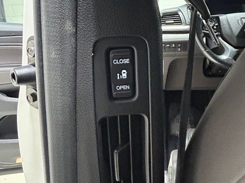 Used 2019 Honda Odyssey EX-L image 28