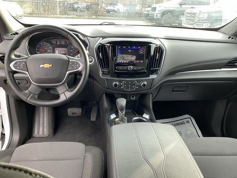 Used 2023 Chevrolet Traverse LT image 29