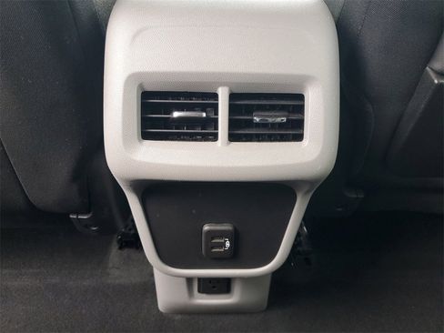 Certified 2022 GMC Terrain SLE w/ Driver Convenience Package image 19