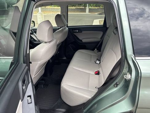 Used 2018 Subaru Forester 2.5i Limited AWD/4WD image 16