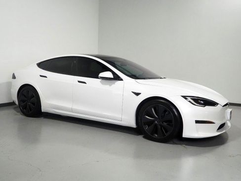 Used 2022 Tesla Model S AWD image 1