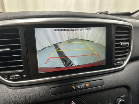 Used 2021 Kia Sportage LX AWD/4WD image 12