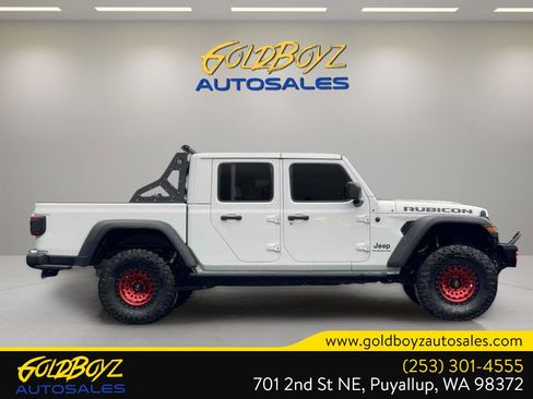 Used 2020 Jeep Gladiator Rubicon image 3
